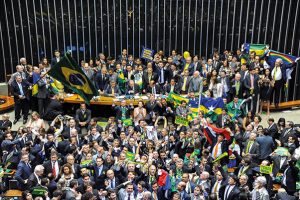 A democracia brasileira na UTI
