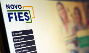 Inscrições para vagas remanescentes do Fies começam nesta segunda-feira (26)