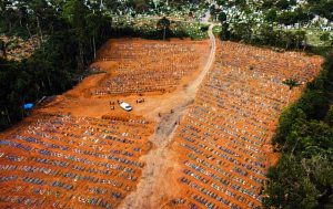 Média de mortes pela covid cresce e Brasil ultrapassa 487 mil vidas perdidas