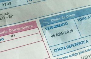 Brasileiros foram lesados por três anos com cobrança indevida na conta de luz