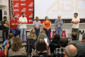 “O caminho para avançarmos contra ações da extrema-direita é a educação política”, diz Frei Betto