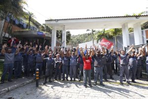 Trabalhadores na Otis e Marcolar conquistam acordo. Companheiros na Weg e Aperam cruzam os braços por aumento real