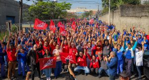 Democracia se faz com a presença e a voz do povo