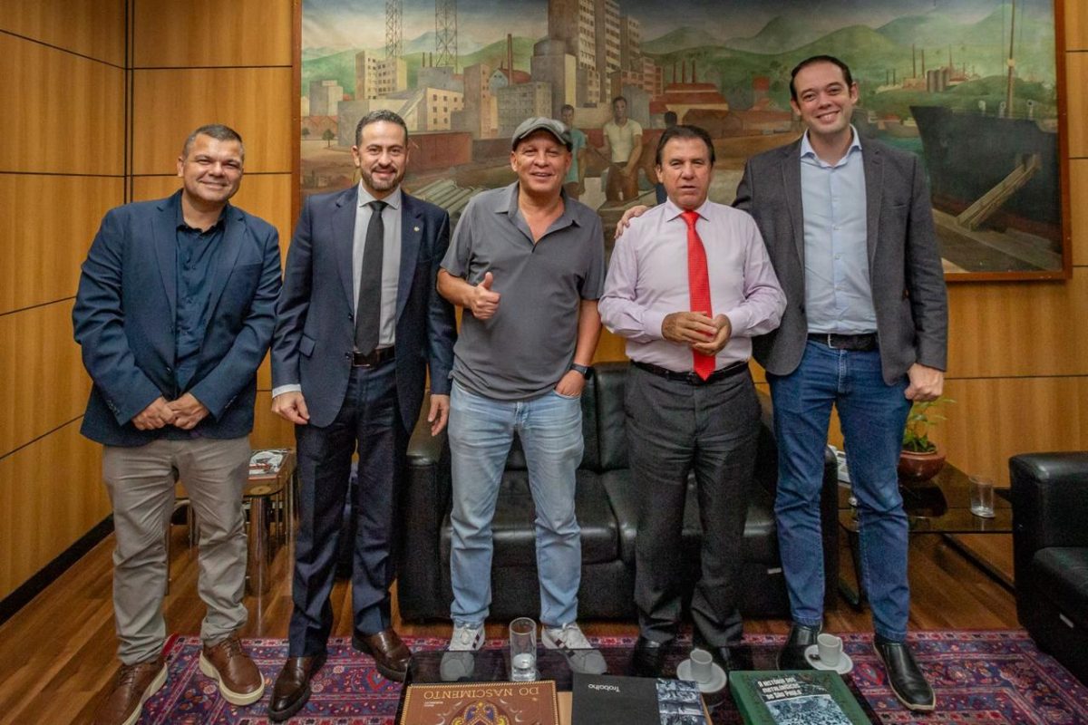 Metalúrgicos do ABC articulam pautas do 1º de Maio com ministros em Brasília
