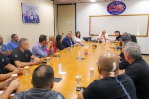 Ministro do TST visita Sindicato e representação na Mercedes