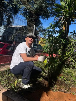 Sindicato planta baobá em defesa do meio ambiente e da memória negra