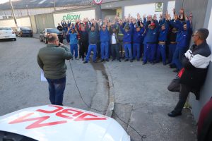 Trabalhadores na Evacon rejeitam proposta e aprovam aviso de greve
