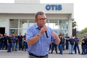 PLR com aumento real aprovada na Otis