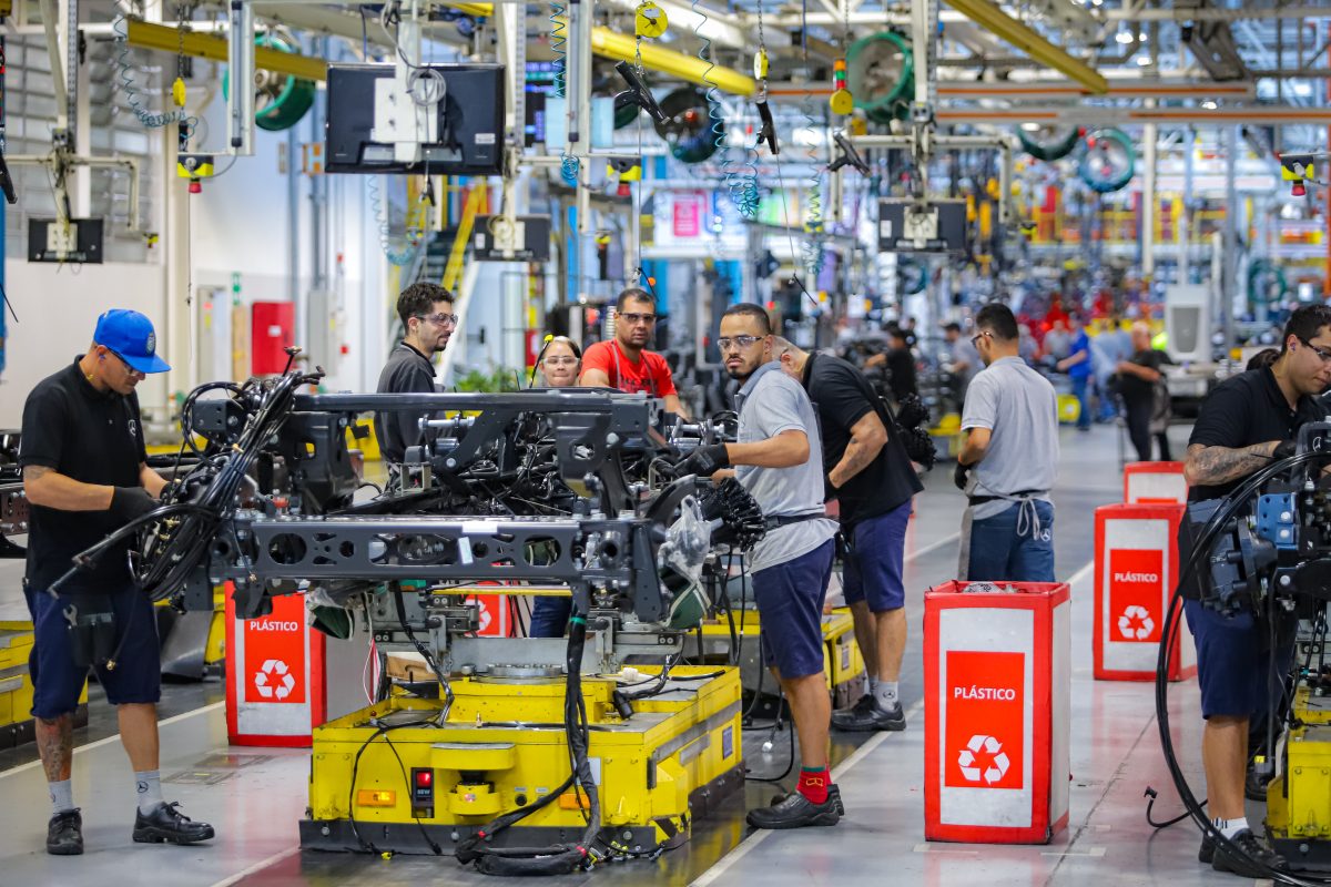 “O governo tem acertado na condução da economia, mas o Banco Central precisa agir a favor do Brasil”
