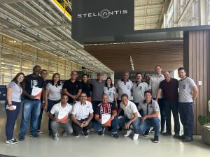 Metalúrgicos do ABC reforçam luta por isonomia e valorização do trabalho em visita à Stellantis em Pernambuco