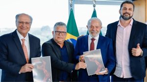 Presidente da Agência de Desenvolvimento e da IndustriALL Brasil destaca aporte de R$ 12 bi para a indústria