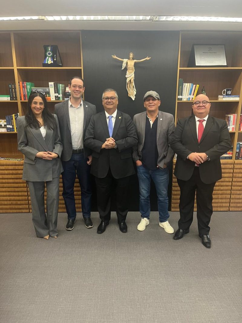 Sindicato debate pautas da classe trabalhadora com ministros em Brasília