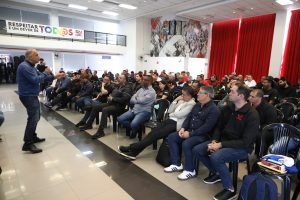Presidente do IG Metall visita Sindicato, participa do encontro do Comitê Nacional e visita Volks