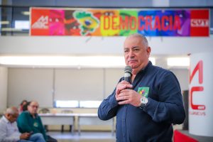 Trabalhador quer ser CLT e ter direitos, mas precarização empurra à informalidade e ao empreendedorismo de necessidade