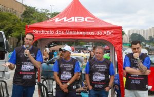 Sindicato e Fusca Club ABC levam mais de 3.400 carros em exposição ao pátio da Volks