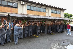 Trabalhadores na Haenke aprovam calendário e dias ponte na fábrica