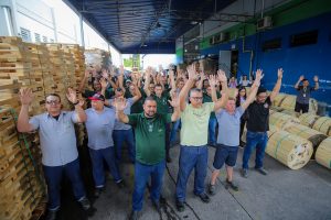 Trabalhadores na YOFC Poliron garantem acordos e projetam futuro na fábrica
